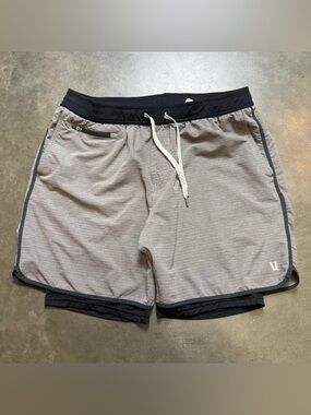 Men’s Vuori Lined Shorts Sz XL